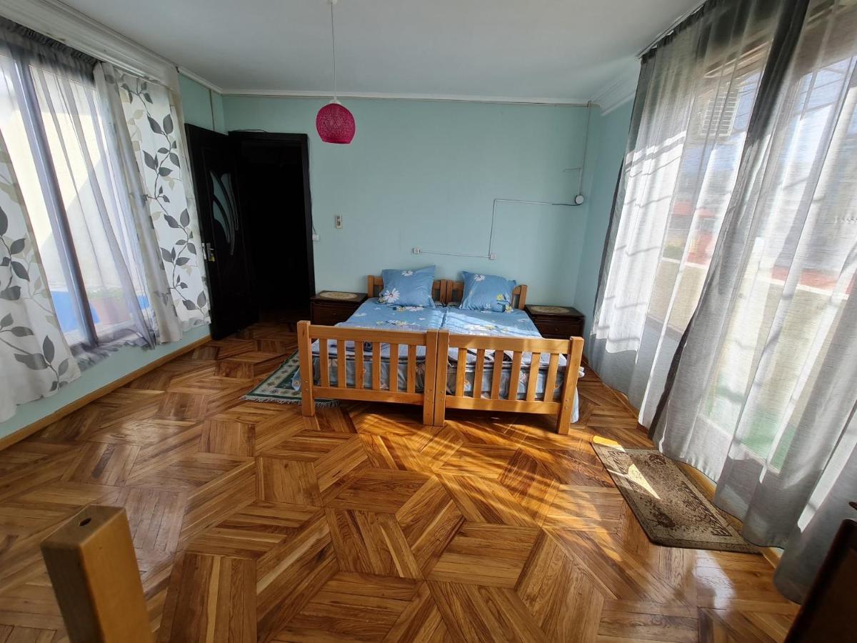 טביליסי Guest House Sky Plus מראה חיצוני תמונה